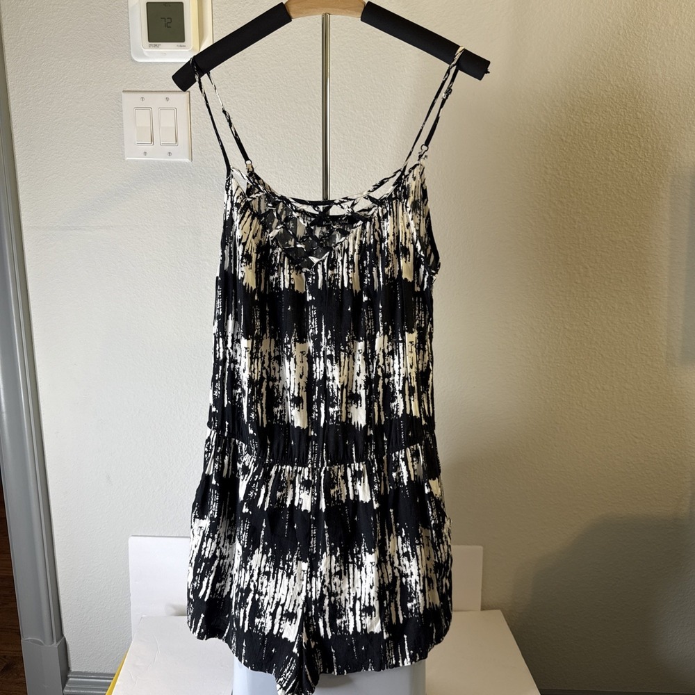 Mustard Seed Mini Romper Black & White Size L